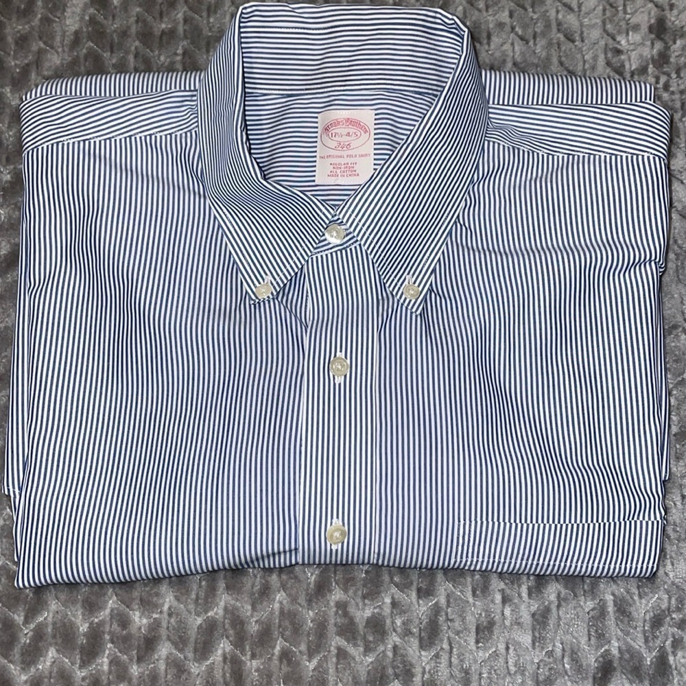 Brooks Brothers Long Sleeve Button Down‎ Shirt.  100% Cotton.  Size 17.5-4/5.
